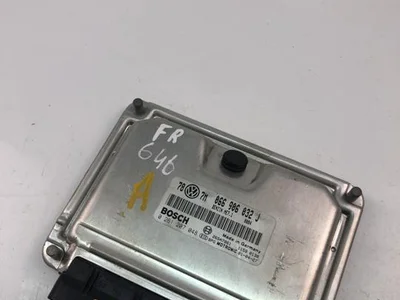 Volkswagen 066906032J; 0261207048 / 066906032J, 0261207048 PASSAT (3B3) 2002 Unité de contrôle moteur - Image 1