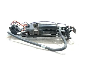 Audi 9J1.616.006.D, 4M0907778 / 9J1616006D, 4M0907778 E-TRON GT A trois volumes (F83, F8P) 2024 Pompe de compresseur de suspension d'air