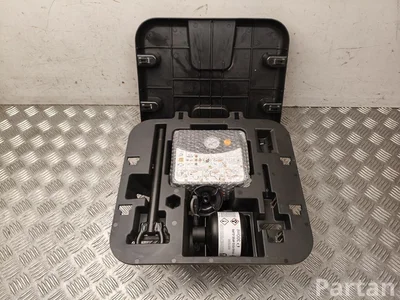 Renault 997501153R Clio V 2023 Caja de herramientas - Imagen 1