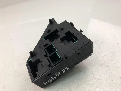 Volvo 31473571 XC90 II 2017 Boîte à fusibles - Image 1