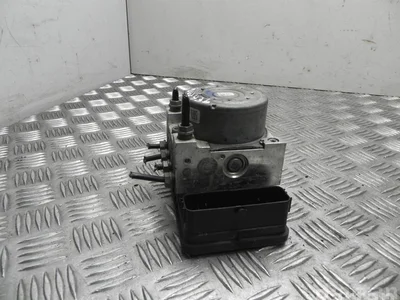 Volkswagen 5Q0 614 517 BL / 5Q0614517BL PASSAT Variant (3G5) 2017 Unité de commande hydraulique ABS - Image 1