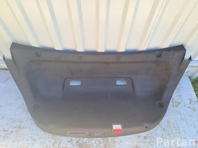 Mercedes-Benz A2056940025 C-CLASS (W205) 2015 Bagažinės dangčio panelė - Paveiksliukas 1