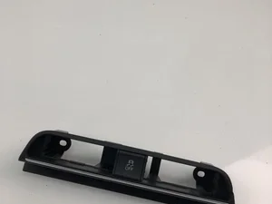 Audi P1086953X Q3 (8U) 2014 Commutateur multiple