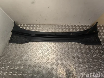 Volkswagen 11B819403 ID.4 2024 Moldura Plastico Derecho Limpia - Imagen 1