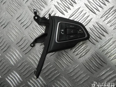 Ford F1ET-14K147-CB / F1ET14K147CB FOCUS III Saloon 2013 Bouton multifonction pour volant - Image 1