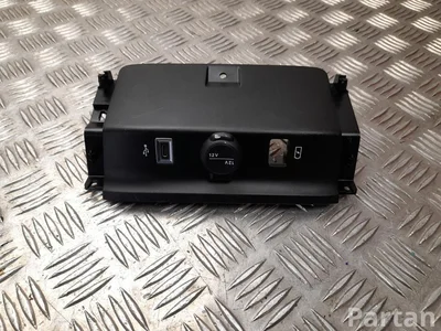 Fiat 735763556, 735791482 600e / 600 (365_, 364_) 2025 Dispositivo de inserción USB - Imagen 1