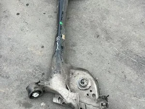 Mazda F550806847 MX-30 DR 2022 poutre d'essieu arrière