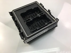 Ford H1BT-14D068-BG / H1BT14D068BG FOCUS (DAW, DBW) 2007 Caja de fusibles