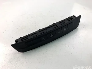 Mercedes-Benz A2469052301 B-CLASS (W246, W242) 2013 Éclairage d'urgence / interrupteur de danger