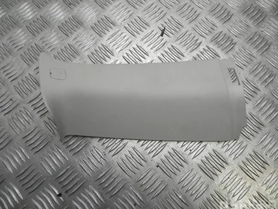 Ford 8V41-S31011-AEW	 / 8V41S31011AEW KUGA I 2010 Garniture /moulage - Image 1