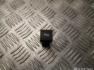 Toyota M71045 LAND CRUISER (_J15_) 2019 Bouton pour systèmes de stationnement