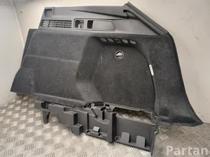 Audi 8MA863880A Q5 GUB 2025 Poszycie bagażnika z prawej