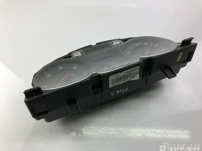 Volkswagen  3C0920860K / 3C0920860K PASSAT (3C2) 2010 Tablero de instrumentos - Imagen 1