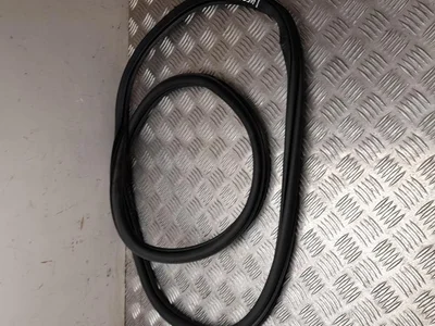 Volkswagen 624 POLO (AW1) 2020 Joint d'étanchéité de porte Left Rear - Image 1