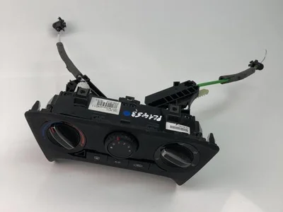 Hyundai 97250-C8110 / 97250C8110 i20 (GB) 2018 Contrôle automatique de la climatisation - Image 1