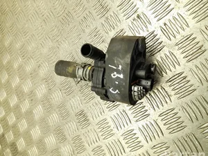 Tesla 6007373-00-C / 600737300C MODEL S 2014 Pompe à eau supplémentaire