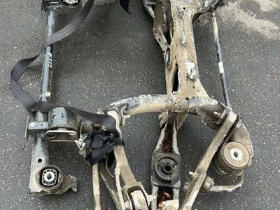 Cupra 10S500025 BORN (K11) 2022 poutre d'essieu arrière - Image 1