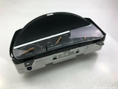 Saab 5042007 9-5 Estate (YS3E) 1999 Tableau de bord - Image 1