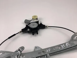 Toyota 6982002742 COROLLA (E210) Estate 2021 Langų pakėlimo varikliukas dešinė priekis