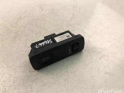 Volvo P31376510 S90 II 2018 Mygtukas, bagažinės dangčio - Nuotrauka 1