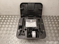 Renault 997501153R Clio V 2023 Caja de herramientas
