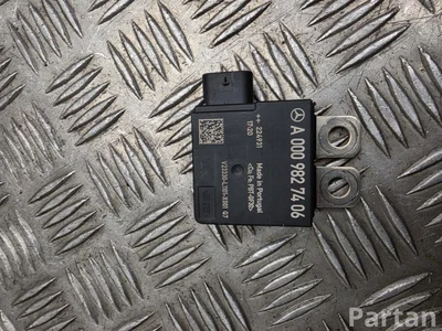 Mercedes-Benz A 000 982 74 06 / A0009827406 EQE SUV (X294) 2024 Relés - Imagen 1
