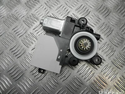 Ford 7M5T-14B534-CF / 7M5T14B534CF KUGA I 2012 Moteur de lève-vitre - Image 1