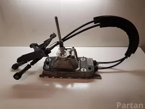 Škoda 1K0711049CH YETI (5L) 2015 Levier de vitesse