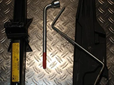 Volvo 30647864 XC90 I 2008 Domkratas komplektas - Paveiksliukas 1