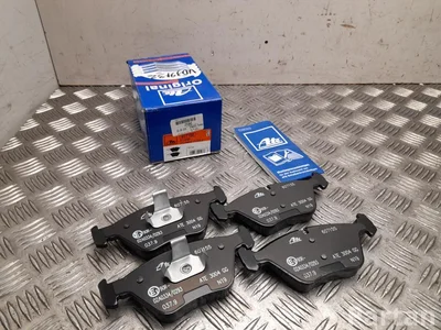 BMW 13.0460-7155.2 / 13046071552 X3 (E83) 2006 Brake Shoe - Image 1