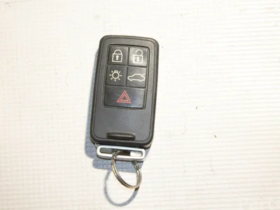 Volvo XC60 2010 Clé - Image 1