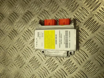 Tesla 1018781-00-F / 101878100F MODEL S 2015 Unité de contrôle pour airbag - Image 1