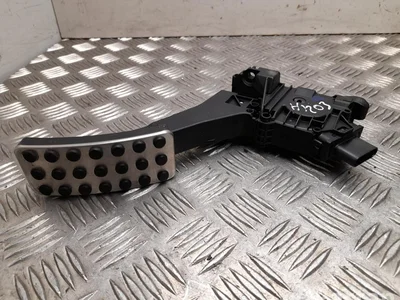 Mercedes-Benz A1773001900 CLA X118 (shooting brake) 2021 Pédale d'accélérateur - Image 1