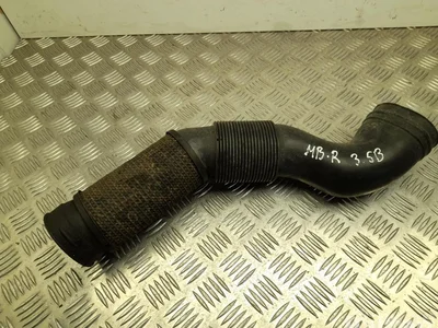 Mercedes-Benz A2720942111 R-CLASS (W251, V251) 2009 Prise d'air / Conduit d'air d'admission - Image 1