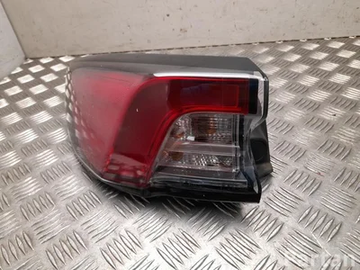 Ford LV4B-13405-BF / LV4B13405BF Kuga III 2024 Lampy tylne z lewej - Zdjęcie 1