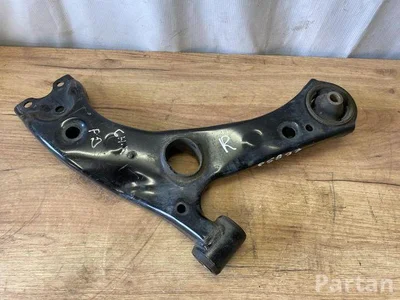 Toyota C-HR (_X1_) 2020 Delantero  brazo curvado inferior - Imagen 1