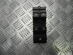 Hyundai 93570-3Z050 / 935703Z050 i40 CW (VF) 2012 Bouton de lève-vitre