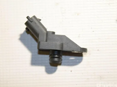 Opel FAE15057 CORSA C (F08, F68) 2000 Régulateur de pression de carburant / interrupteur - Image 1