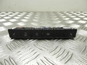 Škoda 5JA 927 132 AH / 5JA927132AH RAPID (NH3) 2014 Commutateur multiple