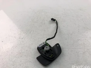 Mercedes-Benz A0999051100 KLASA A (W176) 2015 Przyciski na kierownicy