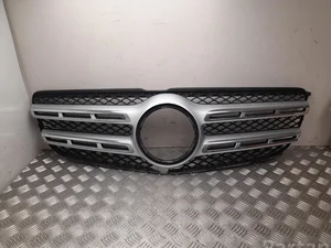 Mercedes-Benz A 166 888 04 60 / A1668880460 GLS (X166) 2017 Grillades