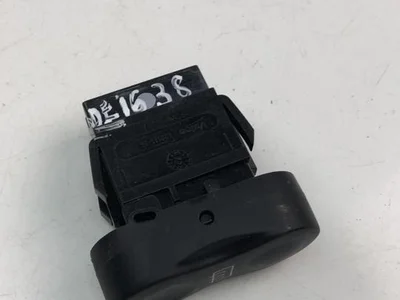 Dacia E2311115 SANDERO 2012 Interrupteur de chauffage de vitre arrière - Image 1