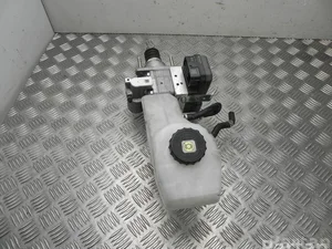 Toyota 47210-10280 / 4721010280 C-HR (_X1_) 2019 Maître-cylindre de frein