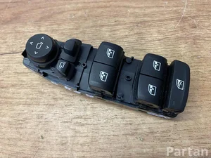 BMW 6832728 3 (G20) 2021 Przycisk podnoszenia okien z przodu z lewej