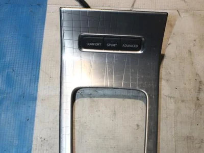 Volvo 30724234 XC70 II 2009 Un autre détail de finition - Image 1