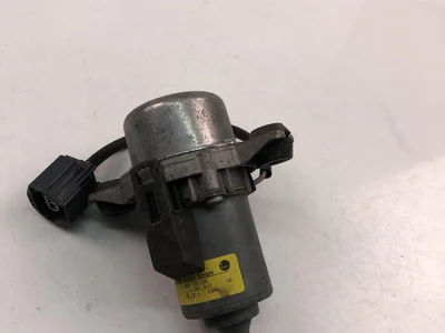 Volvo 6G9N-2A451-BC / 6G9N2A451BC V70 III (BW) 2009 Pompe à vacuum - Image 1