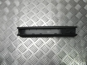 BMW 7377311 7 (G11, G12) 2016 Support pour la garniture