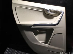 Volvo 8635780 XC60 2010 Panneau de garniture de porte