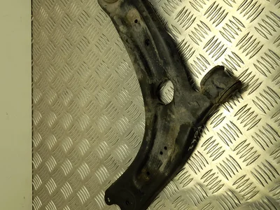 Toyota 1503S YARIS (_P13_) 2017 Devant  bras de commande de voie inférieur right side - Image 1