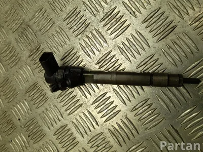 Mercedes-Benz A 611 070 13 87 / A6110701387 VITO Bus (W639) 2008 Einspritzdüse - Bild 1